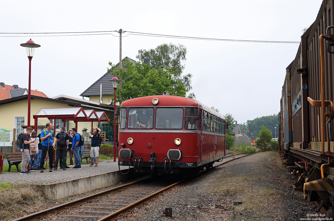 798 729 der Kasbachtalbahn im Bahnhof Kalenborn