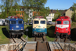 110 428, 110 300 und 110 459 an der Drehscheibe des DB-Museums Koblenz-Lützel auf den Einheitsloktagen des Vereins Baureihe E10 e.V.