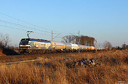 159 221 mit Gaskesselwagenzug nach Köln Eifeltor bei Brühl auf der linken Rheinstrecke