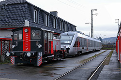 Lok V1 mit alias 332 161 Name Ronald 1 in Abellio-Lackierung im Abellio-Werk in Hagen Hbf