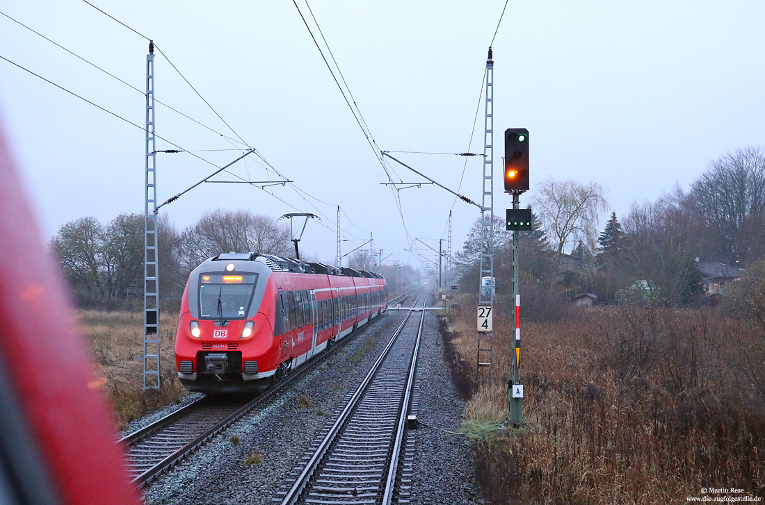 442 843 als S2 mit Hl-Signal bei Dalwitzhof