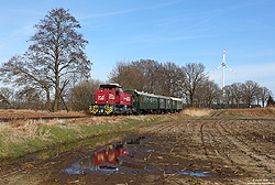D24 der Bentheimer Eisenbahn mit DSO-Sonderzug bei Esche