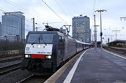 ES64 f4-842 im Einsatz für TRI mit Abellio-Ersatzzug auf der RB40 nach Hagen Hbf in Essen Hbf