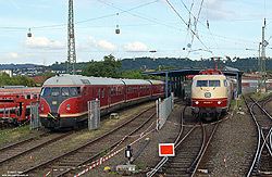 VT12 506 neben der 103 245 beim Sommerfest im DB-Museum Koblenz-Lützel