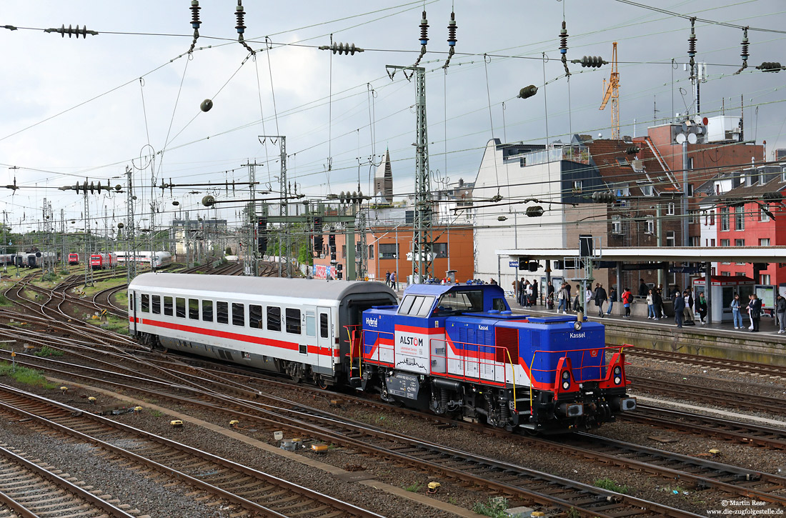 Hybridlok 1002 022 von DB-Fernverkehr in Köln Bbf