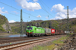 TX-Logistik 193 283 mit einem KV-Zug im Betriebsbahnhof Loreley auf der rechten Rheinstrecke