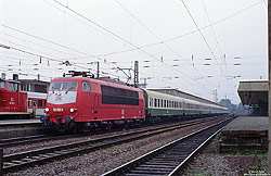 103 103 mit aus DR-Wagen gebildeten Schnellzug nach Saarbrücken in Münster Hbf