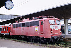 110 226 vom Bw Stuttgart mit Bierdeckel in Heidelberg Hbf