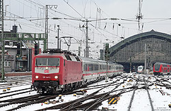 120 149 im Gleisvorfeld der Kölner Hauptbahnhofs