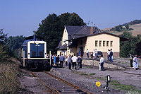 211 029 auf der Nims-Sauer-Bahn Erdorf - Igel im Bahnhof Edingen, Foto Dietmar Fiedel