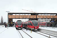 644 024 im Bahnhof Euskirchen mit provisorischer Bahnsteigüberführung