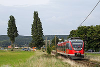 Nahe dem Haltepunkt Arloff fährt die RB11654 nach Bad Münstereifel