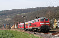 Auf der Fahrt von Dernau nach Remagen erreicht die, mit der 218 151 bespannten, RB12717 in Kürze Bad Bodendorf. 24.3.2010
