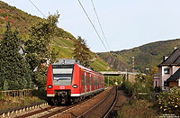 Aus Koblenz kommend erreicht der 425 139 als RB12230 den Haltepunkt Müden. 14.10.2011