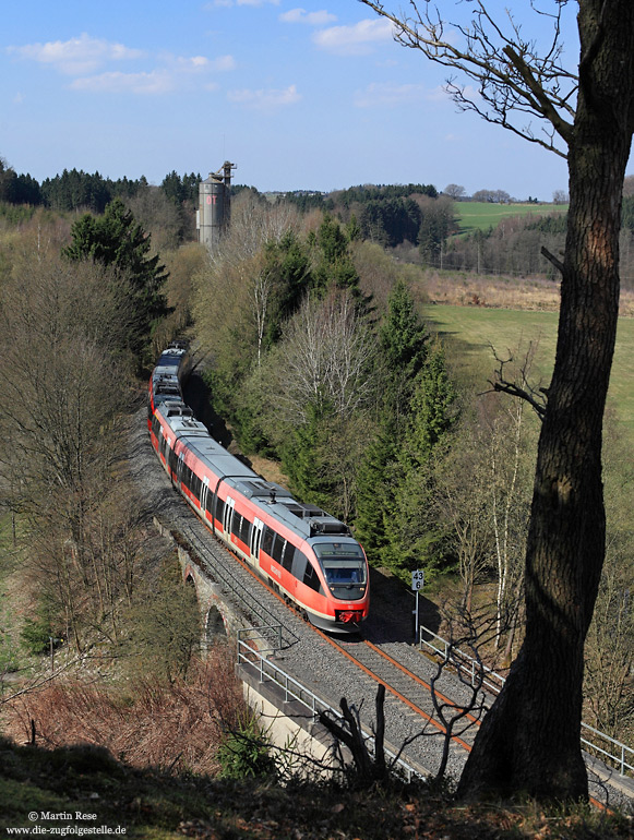 644 064 auf der Oberbergischen Bahn bei Holzwipper