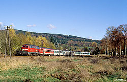 218 247 mit RB11824 auf der Oberbergischen Bahn bei Ehreshoven