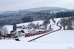 644 054 auf der Oberbergischen Bahn bei Güntenbecke im Schnee