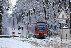 644 533 im Schnee im Königsforst auf der Oberbergischen Bahn