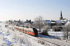 Am Morgen des 6.1.2009 fährt die aus dem 644 022 gebildete RB11126 dem nächsten Halt Weilerswist entgegen.