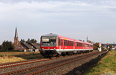 Im Dezember 2009 wurden die 218-bespannten Wendezüge durch Triebwagen der Baureihe 628 ersetzt. Aus Köln kommend fährt der aus dem 628 673 und 628 674 gebildete RE12077 bei Weilerswist nach Trier. 3.11.2001