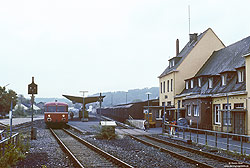 998 628 im Bahnhof Wittlich auf der  Strecke Wengerohr - Daun