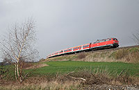 Aus Hannover kommend erreicht die 218 474 mit dem RE14079 am 25.3.2014 in Kürze Salzgitter Ringelheim. Im Dezember desselben Jahres endeten hier die Einsätze der Baureihe 218.