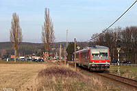 Unterwegs als RB11648 (Euskirchen – Bad Münstereifel) hat der 628 671 am 29.1.2014 den Haltepunkt Arlof verlassen.