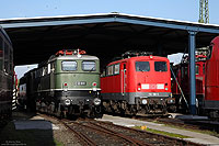 Im DB-Museum Koblenz Lützel befinden sich die letzten beiden erhaltenen Lokomotiven der Baureihe 150. Während sich die E50 091 im Auslieferungszustand präsentiert, zeigt die 150 186 den Zustand zum Zeitpunkt der Ausmusterung, 24.10.2014.