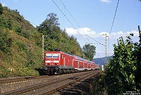 entlang der Moselstrecke: 143 348 mit RE22010 bei Pommern