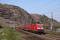 entlang der Moselstrecke: 143 835 mit RB12232 Koblenz - Trier bei der Einfahrt in Winningen