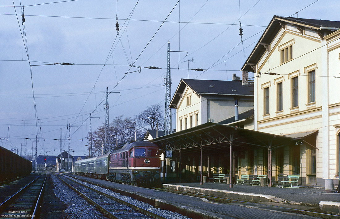 132 406 mit N4523 auf der KBS590 im Bahnhof Eisleben