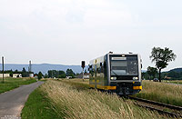 VT672 920 der Burgenlandbahn als RB26344 nach Stolberg am Haltepunkt Uftrungen 