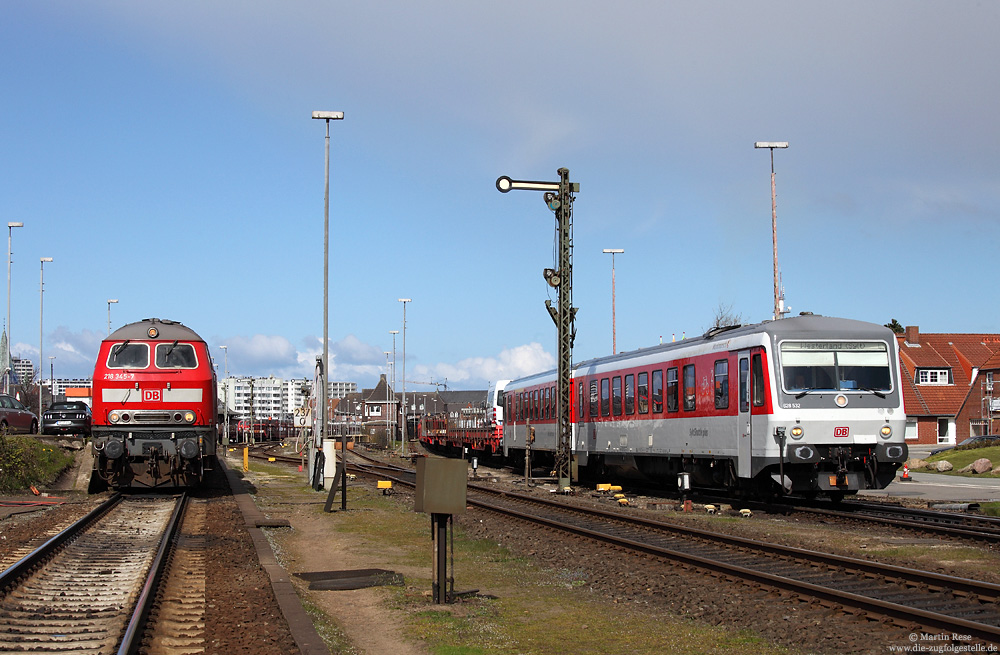 Marschbahn, 218 345 und 628 532 im Bahnhof Westerland