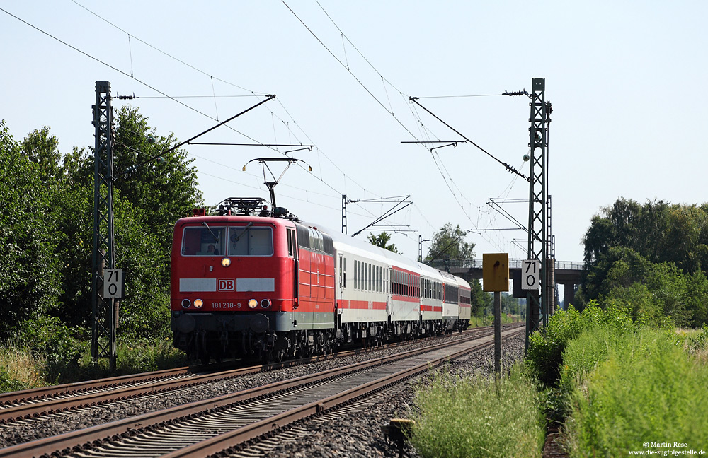 181 218 mit Pbz2459 zwischen Forchheim und Durmersheim auf dem Weg nach Basel Bad Bf