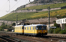 Gleismesszug 725 002 ex 798 676 im Bahnhof Rüdesheim