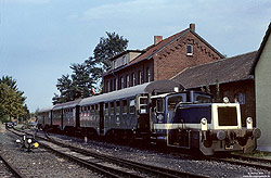 333 046 mit Sonderzug der IG-Pader-Almebahn im Bahnhof Delbrück/Westf.
