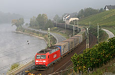 Nachdem sich der Morgennebel aufgelöst hatte, entstand am 11.10.2007 die stimmungsvolle Aufnahme der 185 020 bei Lorch.