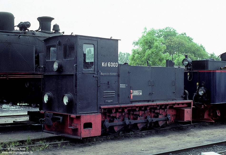 Heeresfeldbahnlokomotive der Bauart HF130C  Deutz 36101 1944 als Köf6003 der RÜKB in Putbus