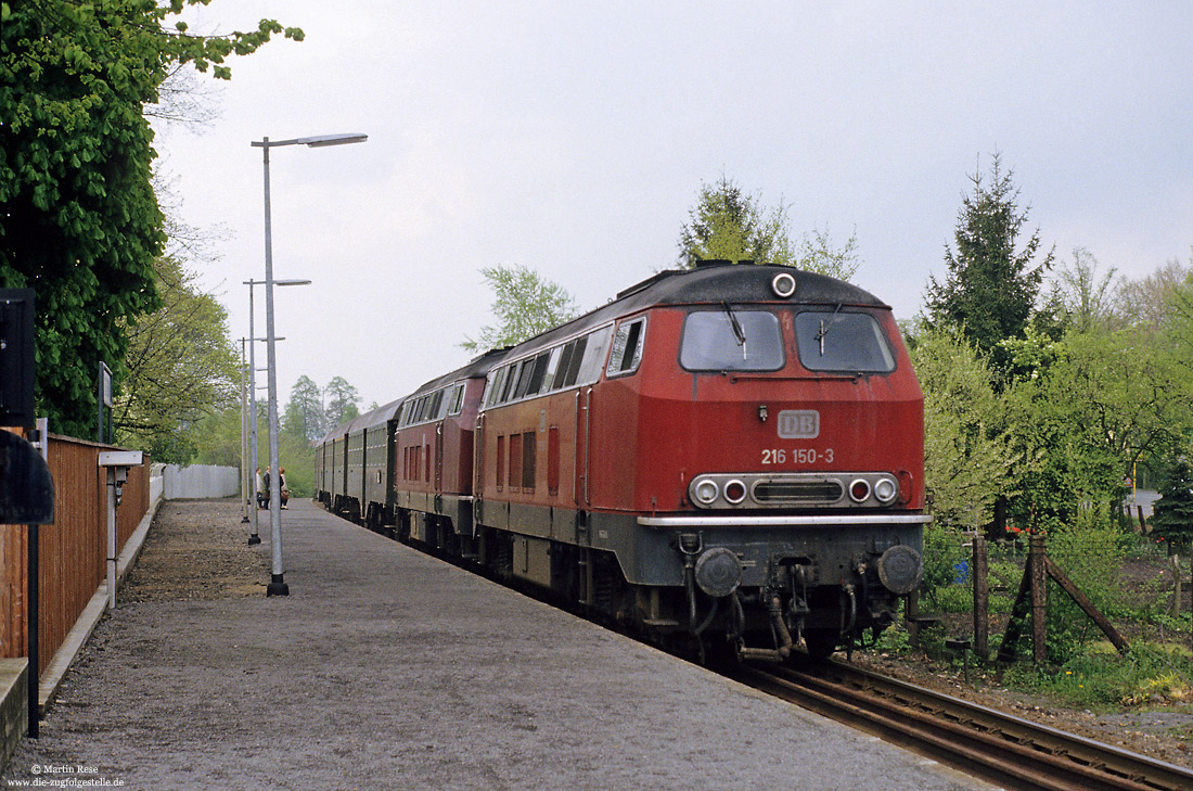 218 150 vom Bw Okdenburg mit N7666 am Haltepunkt Ausbesserungswerk Paderborn