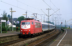 Mit dem Interregio2534 (Münster - Saarbrücken) fährt die 103 240 in Gelsenkirchen Hbf ein