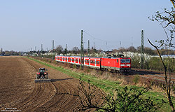 Am 3.4.2009 gehörte die 143 177 bei Duisburg Rahm noch zum gewohnten Bild