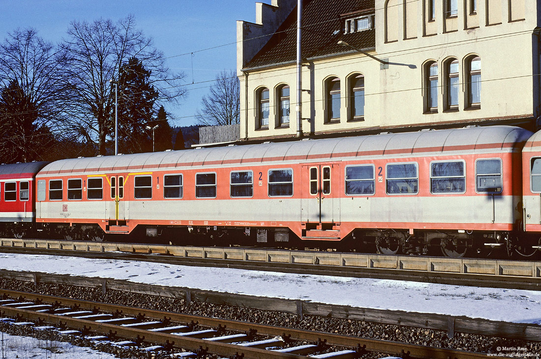 CityBahn-Wagen ABnrz 400 ((50 80 31-34 004-7) im Bahnhof Schladern/Sieg