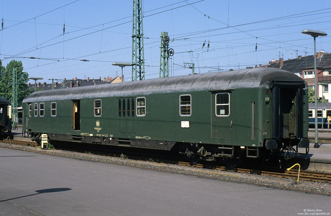 Grüner Packwagen Dm 903 (51 80 92-33 441-7) in Hildesheim
