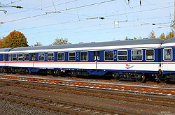 n-Wagen ABnrz 417.6 (50 80 31-34 429-6 D-TRAIN) in TRI-Farbe in Unna