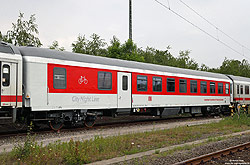 Liegewagen des CNL BDcm 874.1 (61 85 82-90 403-2 CH-DB)  in Dortmund Bbf