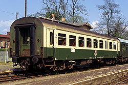 grün beiger Reko-Wagen BDghws 534 (50 80 82-15 044-4) in Uckro