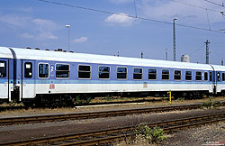 Abteilwagen Bomz 210.2 (51 80 20-95 509-3) in Köln Bbf