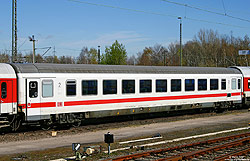 InterCity Großraumwagen Bpmz 294.4 (61 80 20-95 438-3) in Dortmund Bbf