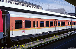 S-Bahnwagen Bx 794.4 (50 80 20-33 256-7) in Nürnberg Hbf