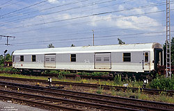 Packwagen Dmd 906 (51 80 92-92 011-6) in Dortmund Bbf